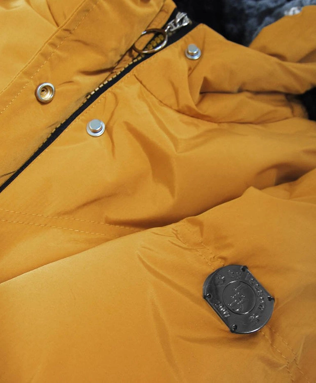 WODOODPORNA PARKA DAMSKA Z ROZCIĘCIAMI PO BOKACH ŻÓŁTA (M-973)
