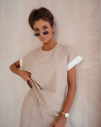 Komplet sportowy z kontrastowymi wstawkami beżowy (VE99)