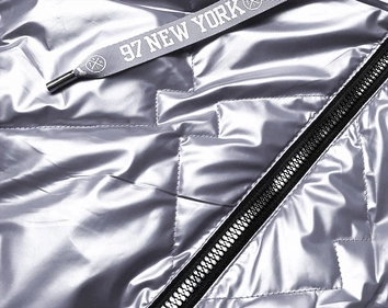 METALICZNY BEZRĘKAWNIK DAMSKI Z KAPTUREM SREBRNY (HS-1817)