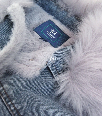 Futrzana kurtka jeansowa niebieska (10538)