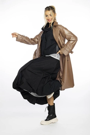 Dwurzędowy klasyczny płaszcz damski ze skóry ekologicznej Ann Gissy camel (AG6-30)