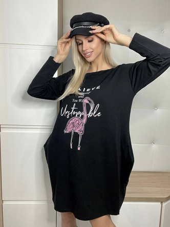 LUŹNA SUKIENKA Z NADRUKIEM CZARNA (661ART)
