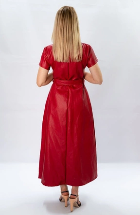 DŁUGA SUKIENKA Z EKOSKÓRY CZERWONA (504ART)