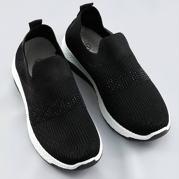 Ażurowe buty damskie z cyrkoniami czarne (c1057)