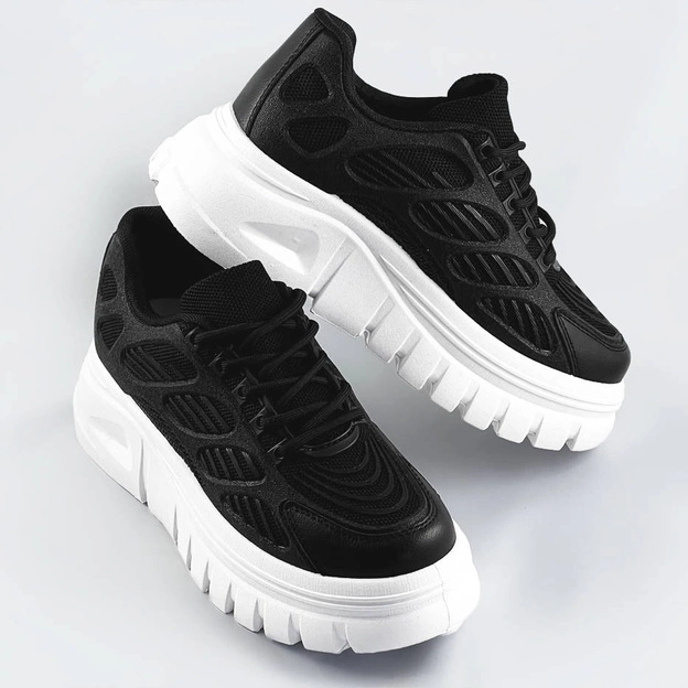 Sportowe buty damskie na platformie czarne (s222)