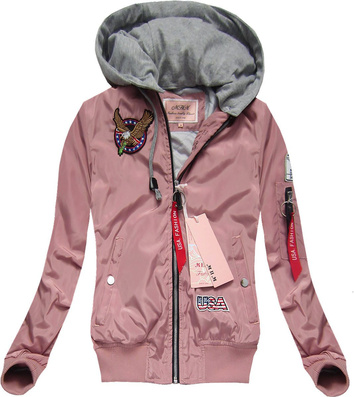 KURTKA BOMBER Z NASZYWKAMI RÓŻOWA (W558)