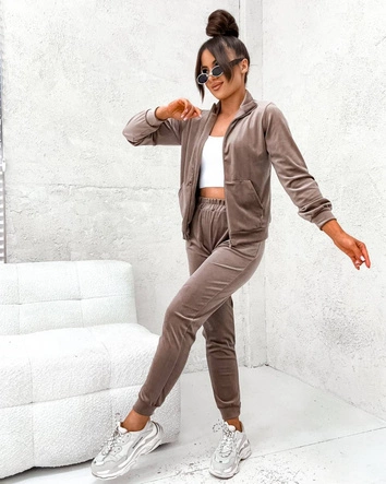 Welurowy komplet z rozpinaną bluzą cappuccino (771)