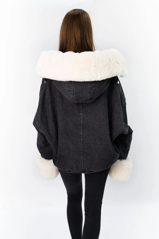 DAMSKA KURTKA JEANSOWA Z FUTRZANĄ PODPINKĄ CZARNO - BIAŁA (9023#)