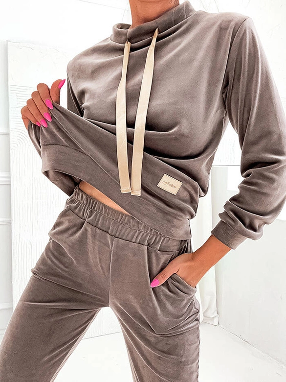 Welurowy komplet damski cappuccino (637)