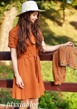 SUKIENKA Z GUZIKAMI I PASKIEM MORSKA (292ART)