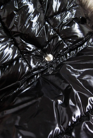 BŁYSZCZĄCA KRÓTKA KURTKA ZIMOWA DAMSKA CZARNA (634ART)