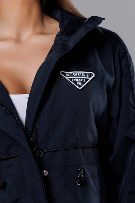 Cienka kurtka damska na podszewce granatowa (B8119-3)