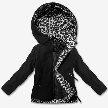 Krótka luźna kurtka z motywem panterki Miss TiTi czarna (25899)