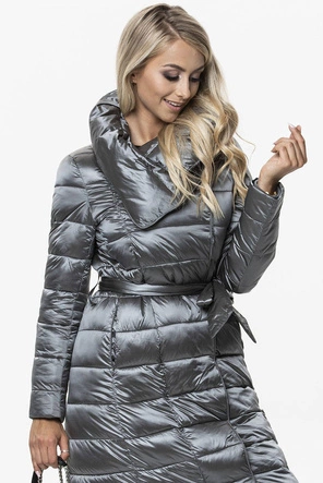 PIKOWANY PŁASZCZ Z WYSOKĄ STÓJKĄ SZARY (J9-019)