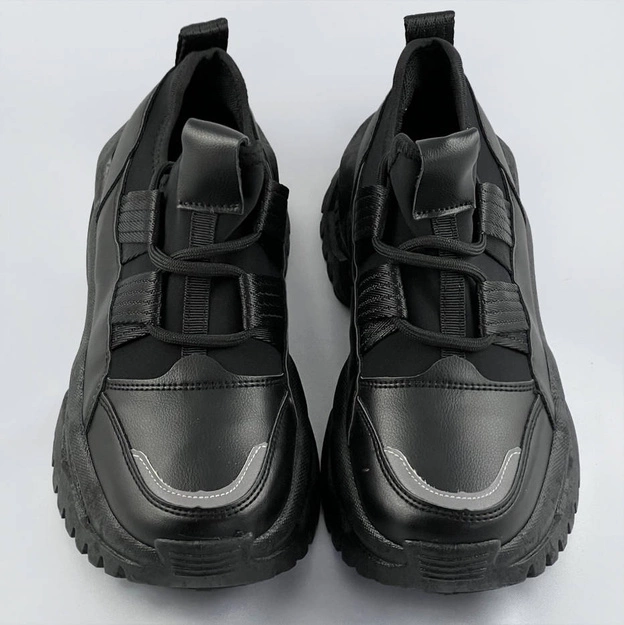 Sznurowane sneakersy na platformie czarne (ra5)