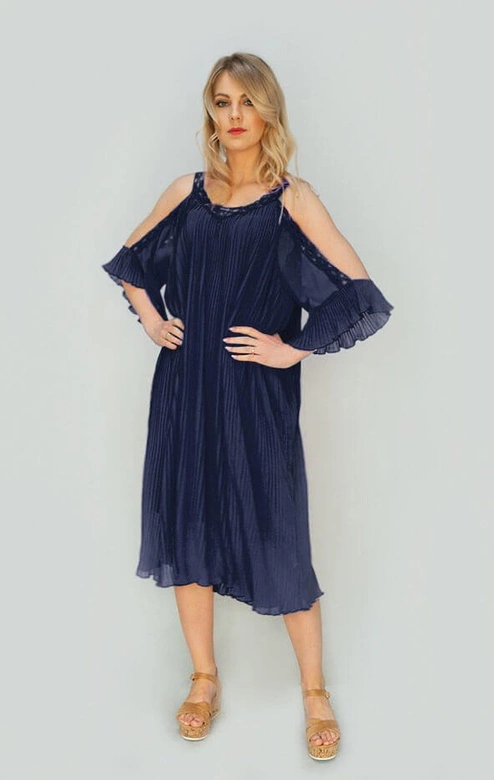 PLISOWANA SUKIENKA Z WYCIĘTYMI RAMIONAMI GRANATOWA (342ART)