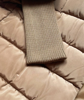 Kurtka damska z dzianinowymi ściągaczami camel (p22-6637-301)