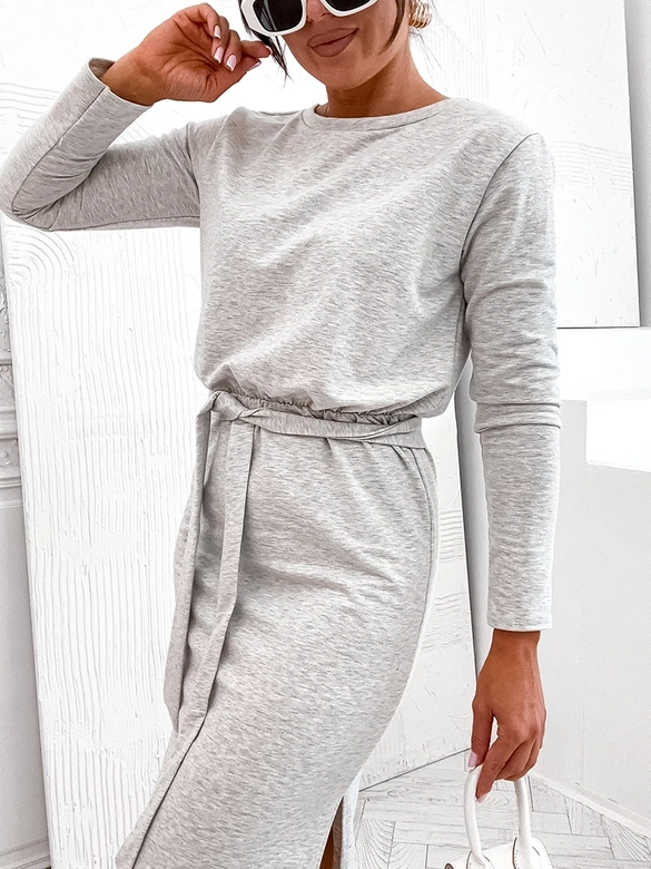 Sukienka midi z paskiem szara (773)