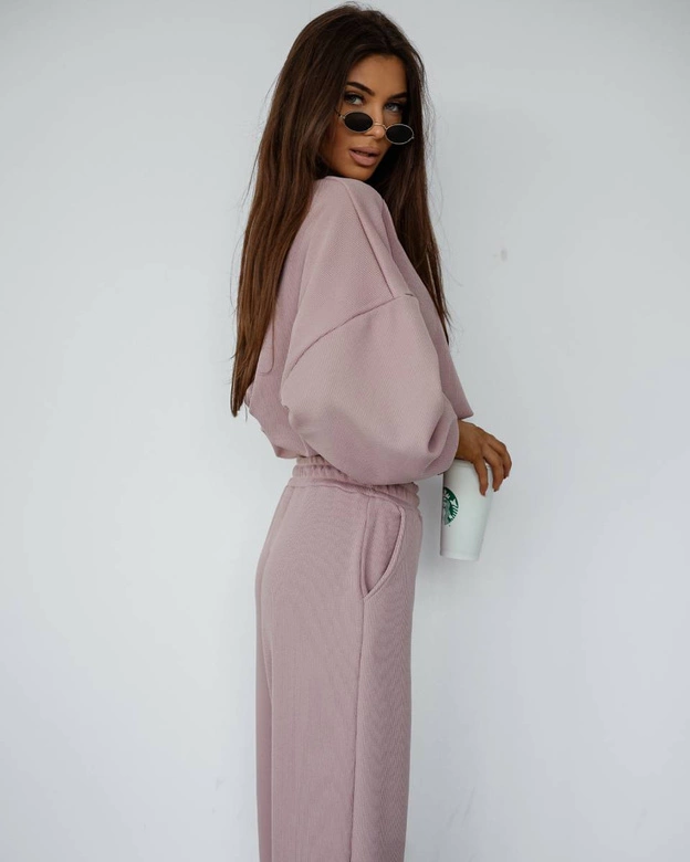Waflowy komplet damski bluza + spodnie pudrowy róż (821108)