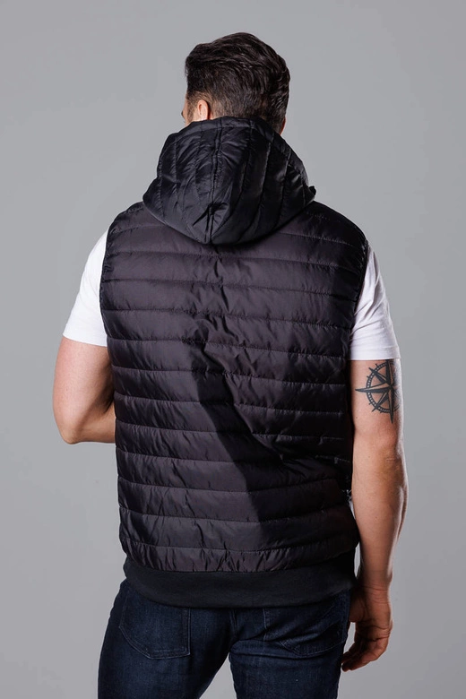 Kamizelka męska z kapturem czarna (8MY88-1)