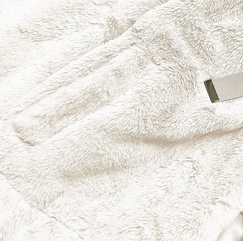 Krótka kurtka damska futro ecru (b8050-26)