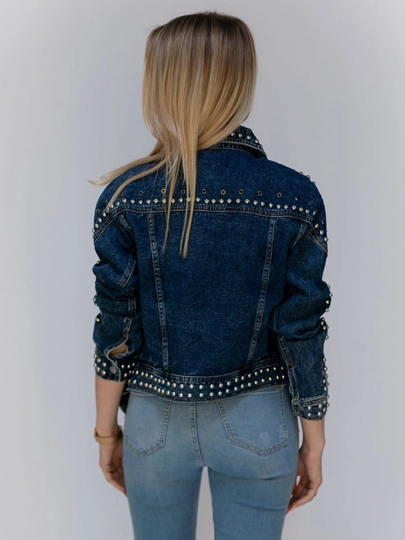 KRÓTKA JEANSOWA DAMSKA KURTKA Z KOŁNIERZEM I DŻETAMI NIEBIESKA (L1815)