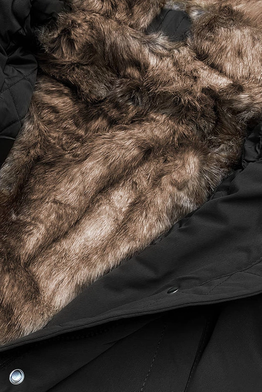 Pikowana zimowa kurtka damska z futerkiem czarna (m-137)