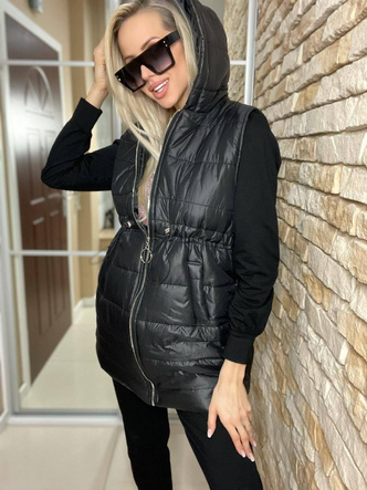 DŁUGI BEZRĘKAWNIK Z KAPTUREM DAMSKI CZARNY (653ART)