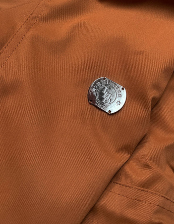 ZIMOWA PARKA DAMSKA Z WSTAWKAMI Z EKOSKÓRY KARMELOWA (M-21A93)
