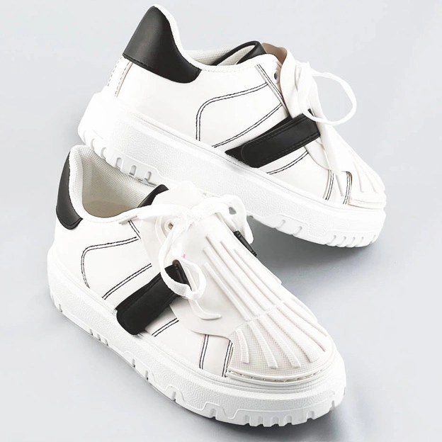 Damskie buty sportowe z nakładką na sznurowadła biało-czarne (ra2049)