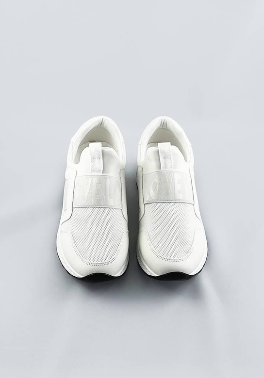 Wsuwane buty damskie z gumką białe (c1003)