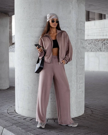 Komplet damski szerokie spodnie i bluza ze stójką cappuccino (821109)