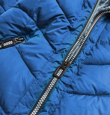 KURTKA ZIMOWA Z KAPTUREM NA FUTERKU NIEBIESKA (M21007)