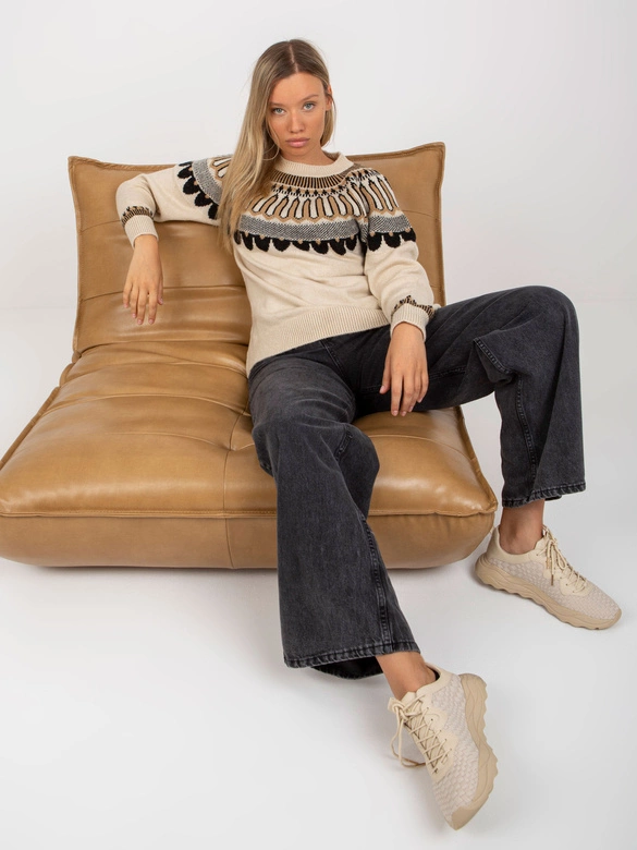 Casualowy sweter we wzory beżowy (0342)