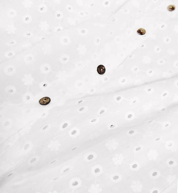 AŻUROWA DAMSKA BLUZKA NA GUZIKI (589ART)