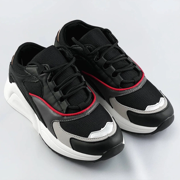 Sznurowane sneakersy z kolorowymi wstawkami czarne (6346)