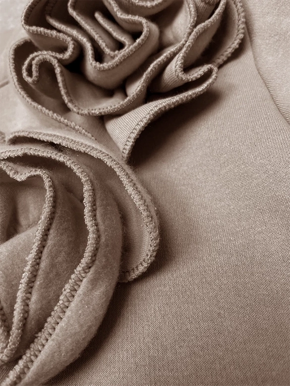 Dzianinowa bluza z różami beżowa (16023)