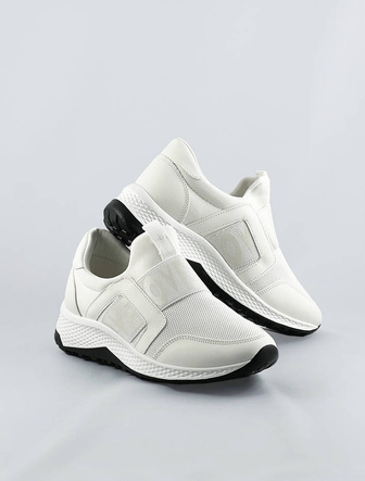 Wsuwane buty damskie z gumką białe (c1003)