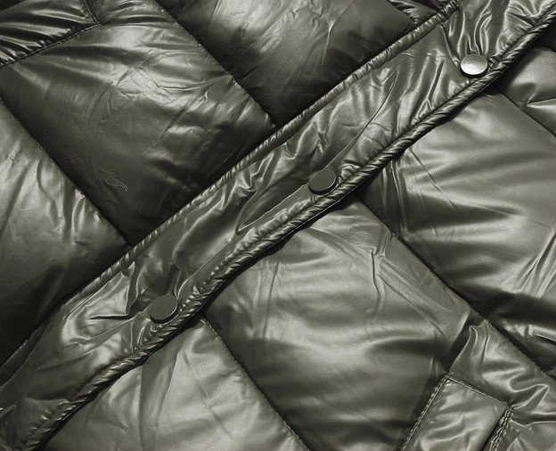 Krótka kurtka puchowa typu crop khaki (d2-3831-22)