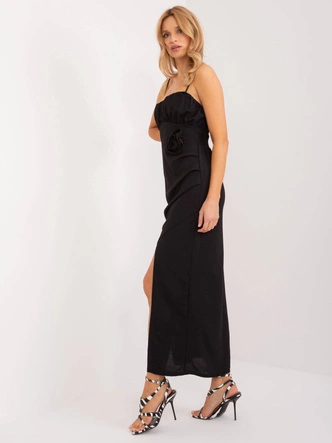 Koktajlowa sukienka z rozcięciem czarna (18992)