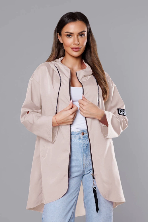 Cienka asymetryczna narzutka damska jasny beż (B8117-46)