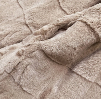 Futrzana kurtka damska beżowa (CX009-7)