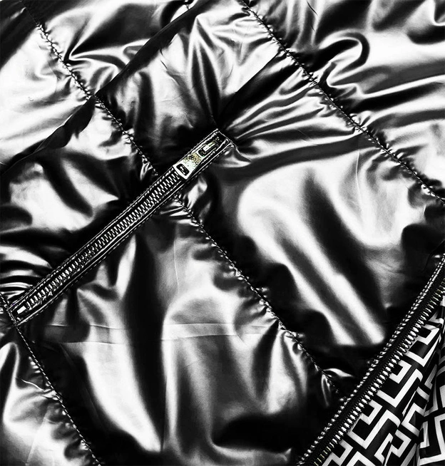 DWUSTRONNA KURTKA DAMSKA Z KAPTUREM CZARNA (B9793-1)