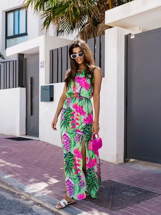 Długa sukienka z gumką w talii zielona (8183)