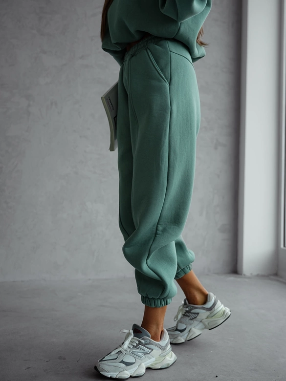 Bawełniany komplet dresowy z krótką bluzą zielony (82160)