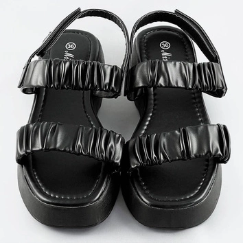 Sandały na niskiej platformie czarne (cm-48)