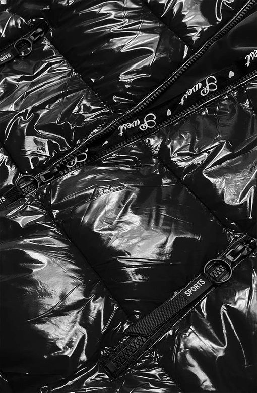 Lakierowana kurtka damska czarna (B8039-1)