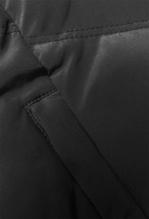 Kamizelka damska ze stójką i kapturem czarna (23-011)