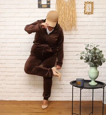 Dres damski z rozpinaną bluzą plus size mokka (8216)