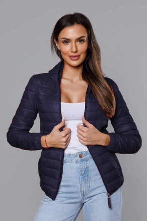 Pikowana kurtka damska z kapturem granatowa (B0123-3)